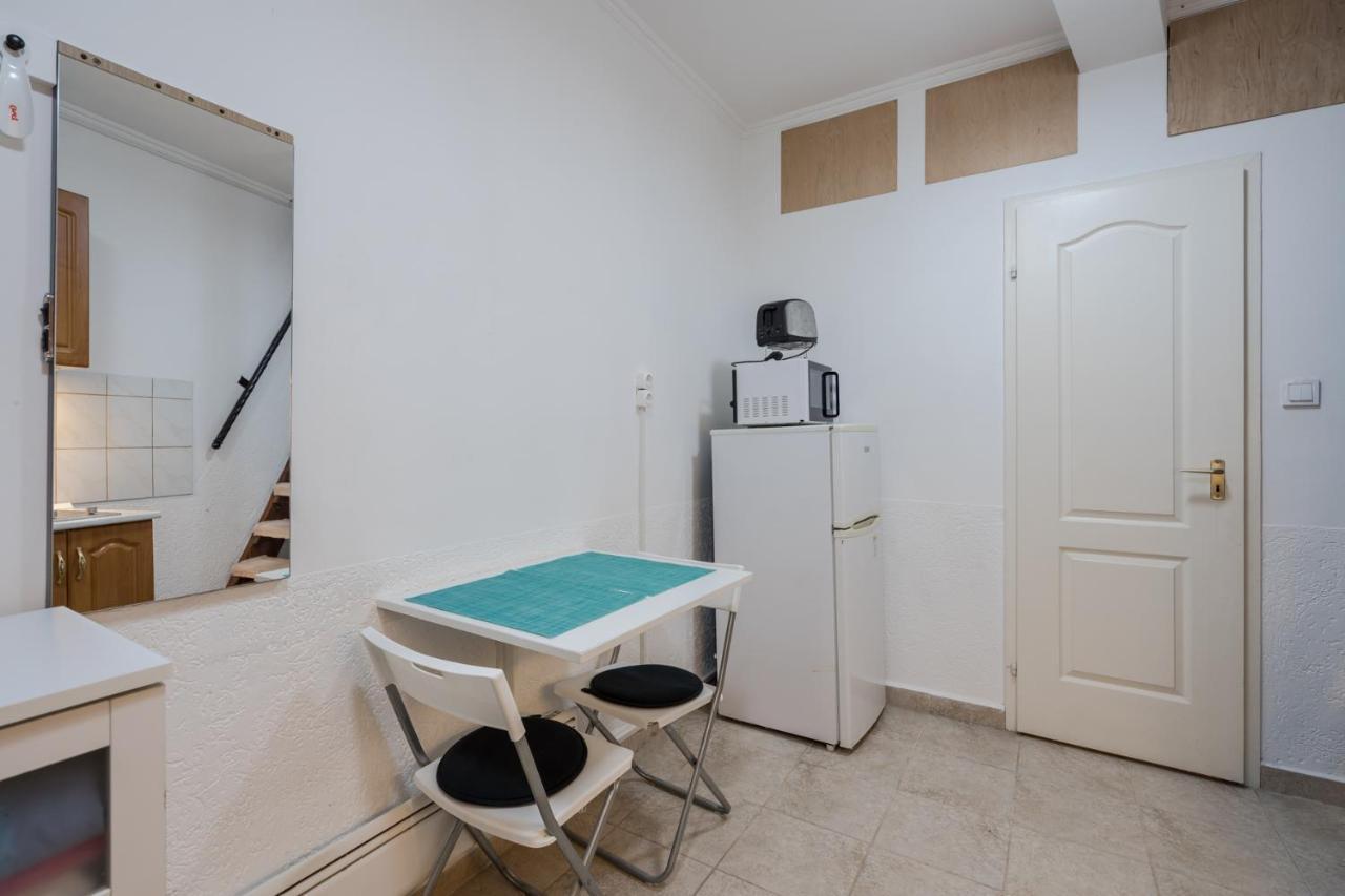 Bpr Simply Azure Apartment Budapesta Exterior foto