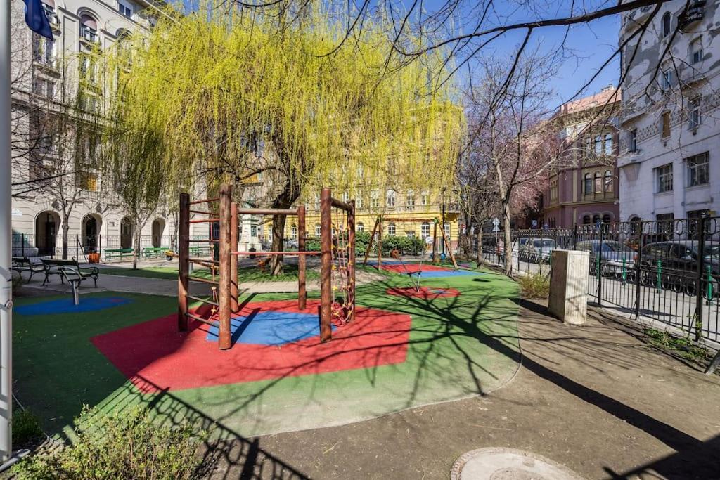 Bpr Simply Azure Apartment Budapesta Exterior foto